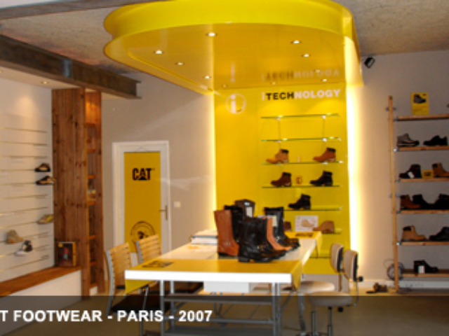 Cat footwear shopfitting